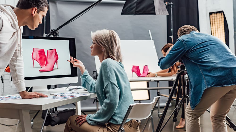 3 Interpersonal Tips To Keep Getting Hired From Your Photography Clients | PRO EDU