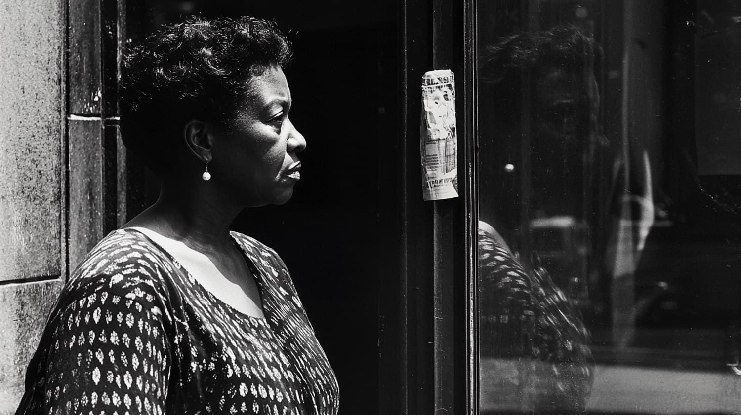 Helen Levitt: Visual Poetry in Street Photography - Capturing New York's Urban Soul