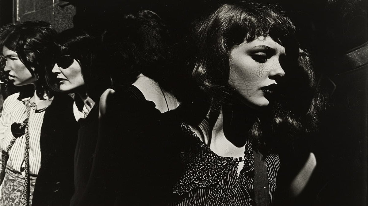 Lisette Model: Street Photography That Captures the Absurd - Unveiling Urban Peculiarities