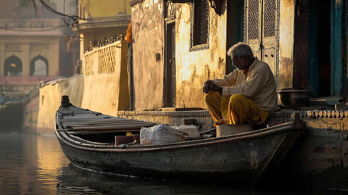 Raghu Rai: Capturing the Spirit of India Through the Lens - A Photographic Journey Across Decades
