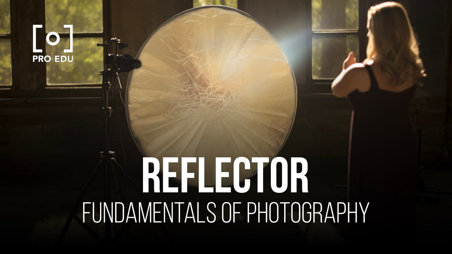 Shaping light beautifully with reflectors in photography, a creative tool