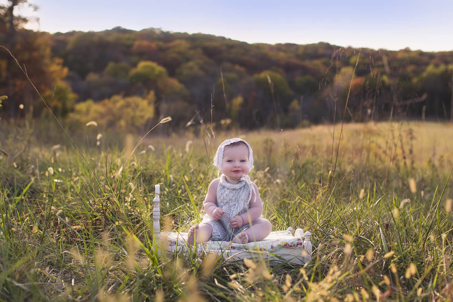 8 month outdoor session Newborn Photography & Retouching Part 2 Your First Year Plan - | PRO EDU photography posing location ideas for photographers with the best online tutorials.